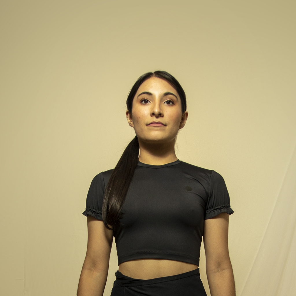 Crop top NOVA-01 NOVANEU color negro